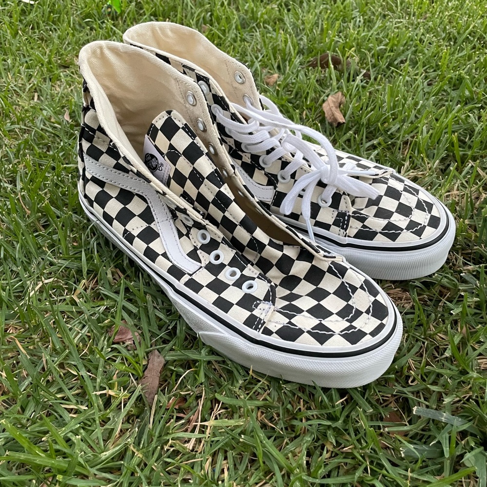 New Checker Sk8-Hi Vans Checker Print Size 7.5 New - image 2